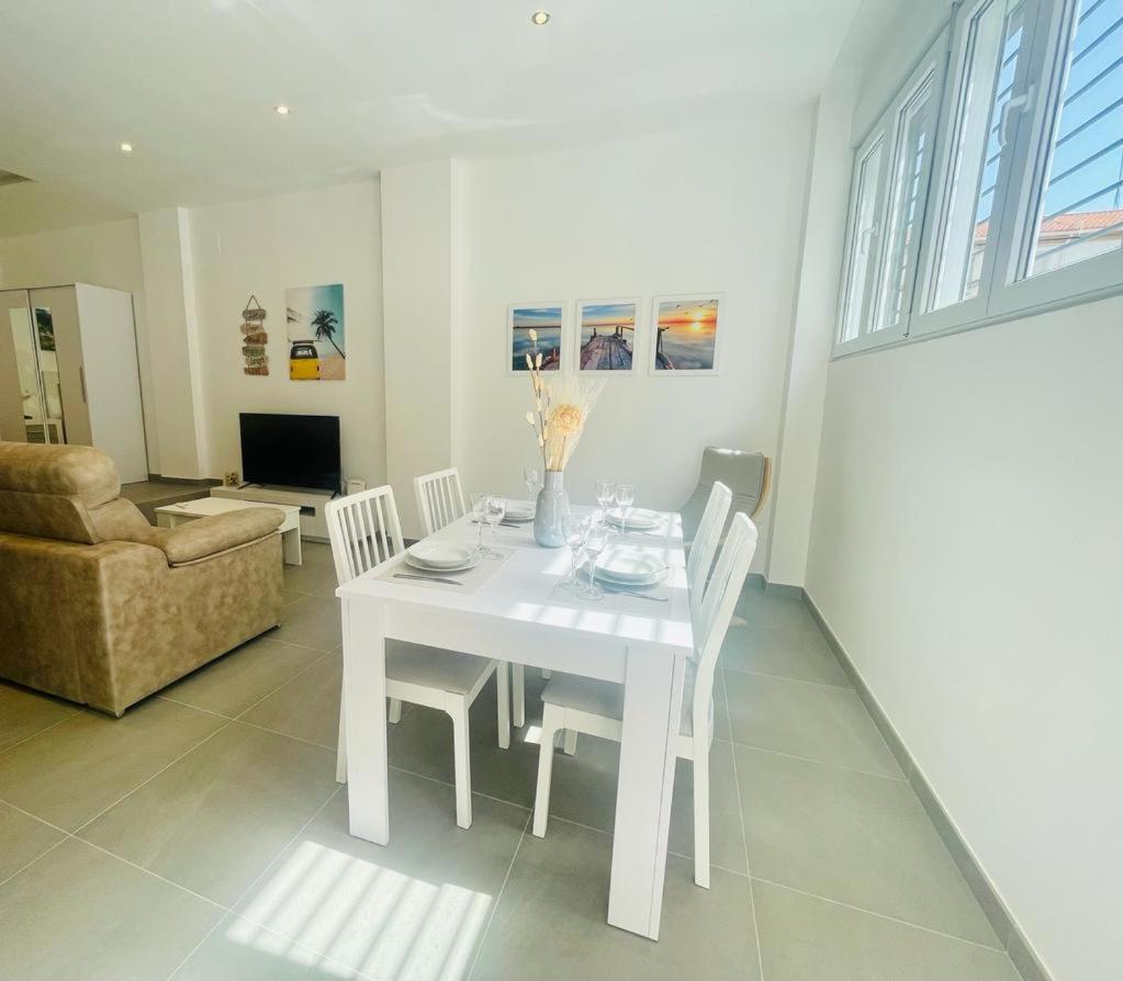 Apartamento Alhucemas Playa مالقة المظهر الخارجي الصورة